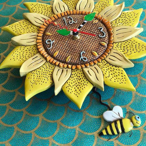 Bee Sunny Clock | Hand - Painted Bee - Themed Wall Clock - Oldboy&