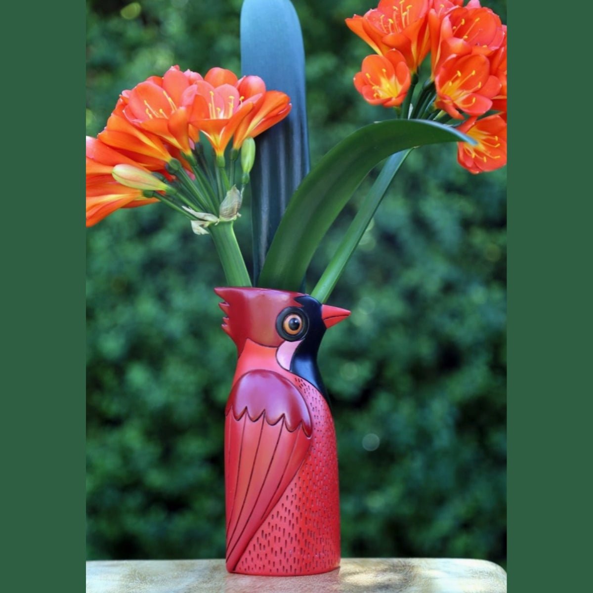 Cardinal Watering Can &amp; Vase - Handcrafted Polyresin Décor - Oldboy&